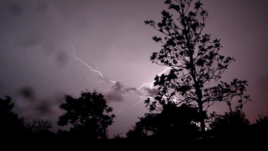 Orages violents : Météo-France place le Rhône en vigilance orange ce samedi