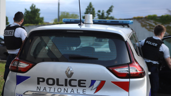Près de Lyon : les policiers le retrouvent avec une balle dans la jambe