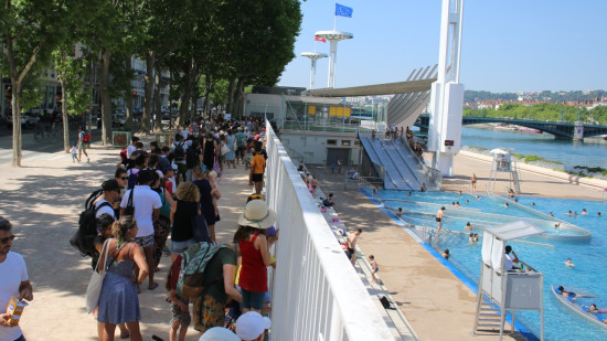Lyon : un problème de canalisation cause la fermeture d’une partie du centre nautique Tony-Bertrand en pleine canicule