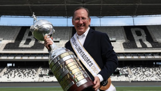 La vente des parts de Crystal Palace enfin actée, John Textor et l'OL en position de force face à la DNCG ?