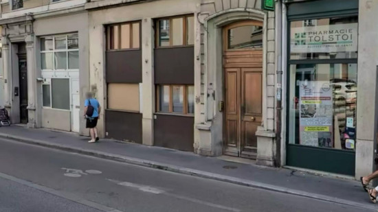 Villeurbanne : les associations dénoncent une menace d’expulsion qui plane sur 80 habitants