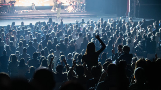 Cyrano, Gad Elmaleh, Coeur de Pirate ou encore Hoshi : le Radiant-Bellevue dévoile sa saison 25-26