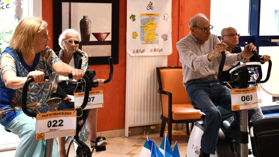 Près de Lyon : un EHPAD se fixe un objectif incroyable pendant le Tour de France !