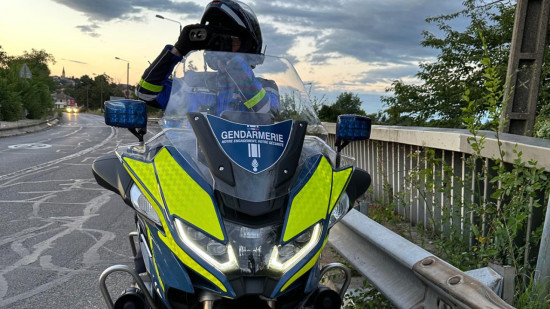 Il pousse sa Clio à 172 km/h près de Lyon : ce jeune conducteur l'a vite regretté