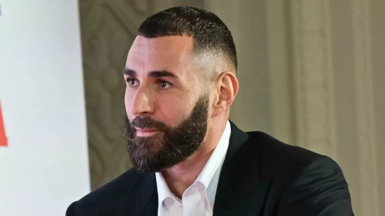 Le mariage en toute discrétion de Karim Benzema et Lyna Khoudri en Corse Le mariage en toute discrétion de Karim Benzema et Lyna Khoudri en Corse