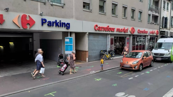 Lyon : un Carrefour Market fermé d'urgence par la préfecture pour risque sanitaire