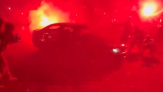 Près de Lyon : le rassemblement automobile se fait à Givors, la police noie le parking de gaz lacrymogène