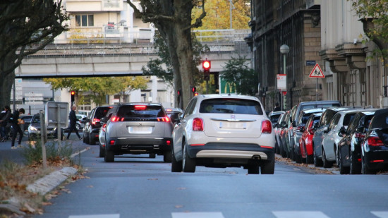 Départs en vacances : les axes à éviter ce week-end en Auvergne-Rhône-Alpes Départs en vacances : les axes à éviter ce week-end en Auvergne-Rhône-Alpes