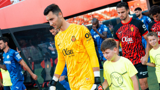 OL : un géant slovaque pour remplacer Lucas Perri ? OL : un géant slovaque pour remplacer Lucas Perri ?