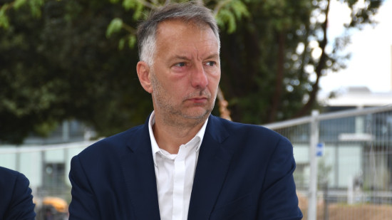 Projet de vélos en libre-service : quatre maires dénoncent le comportement de Bruno Bernard (Métropole de Lyon)