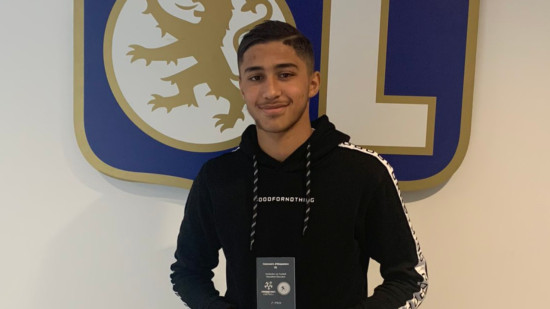 Un ancien joueur de l'OL hospitalisé après un grave accident de la route à Lyon ? Un ancien joueur de l'OL hospitalisé après un grave accident de la route à Lyon ?