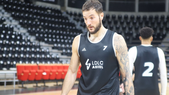 Joffrey Lauvergne quitte officiellement l'ASVEL, Nando de Colo annonce sa future retraite Joffrey Lauvergne quitte officiellement l'ASVEL, Nando de Colo annonce sa future retraite