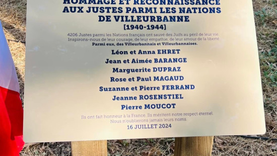 Villeurbanne : la plaque d'hommage aux Justes arrachée, le maire fustige "le mariage de la lâcheté et la bêtise"