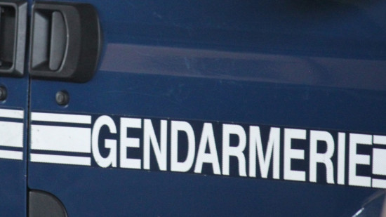 En fuite sous alcool et stupéfiants, il percute les gendarmes à Saint-Genis-Laval En fuite sous alcool et stupéfiants, il percute les gendarmes à Saint-Genis-Laval