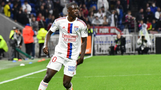 L'opération 40 millions d'euros se poursuit : Saël Kumbedi quitte l'OL L'opération 40 millions d'euros se poursuit : Saël Kumbedi quitte l'OL