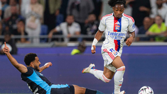 L'OL bat Marseille au bout du suspense lors d'un Olympico explosif