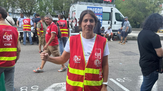 A Lyon, 320 salariés de l’énergie en colère devant Enedis : "Ce n'est que le début"