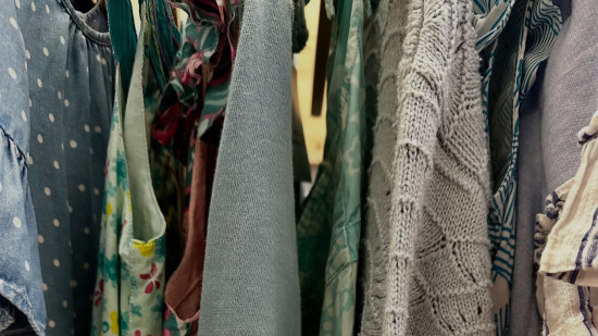 "On trouve très peu de pièces de seconde main à partir du 42" : un grand vide-dressing dédié aux grandes tailles à Lyon