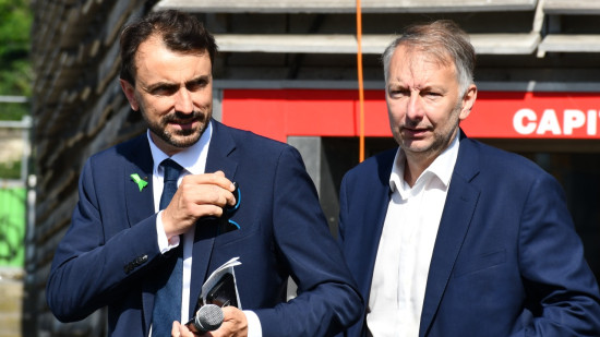 Dégradations à Lyon le 10 septembre : Grégory Doucet et Bruno Bernard, des "pompiers pyromanes" selon la droite Dégradations à Lyon le 10 septembre : Grégory Doucet et Bruno Bernard, des "pompiers pyromanes" selon la droite