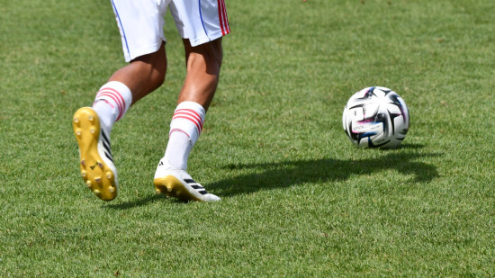 Près de Lyon : le conflit entre adolescents dégénère au club de foot, un cutter sorti