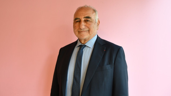 Georges Képénékian : "Je suis le candidat ni Aulas, ni Doucet" Georges Képénékian : "Je suis le candidat ni Aulas, ni Doucet"