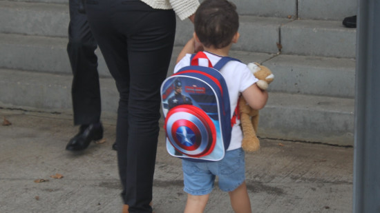 "Ta maman va mourir" : il agresse une femme venue chercher son fils devant une école près de Lyon