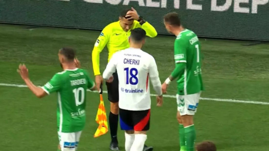 ASSE-OL : procès reporté pour les supporters qui avaient jeté des pièces sur l’arbitre de touche