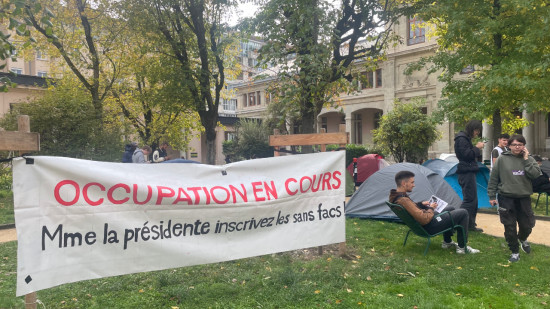 Lyon 2 : les sans-facs installent un campement pour dénoncer la "sélection" à l’université