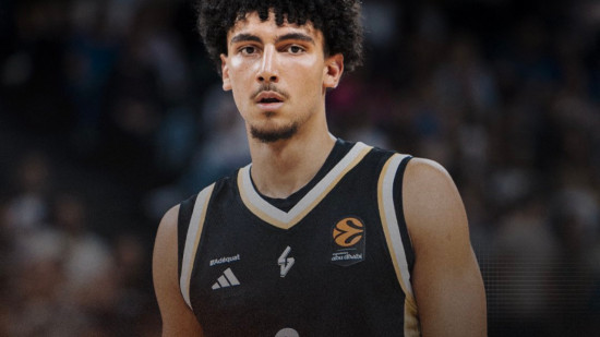 L'ASVEL s'incline de peu face à Monaco, le prodige Adam Atamna impressionne L'ASVEL s'incline de peu face à Monaco, le prodige Adam Atamna impressionne