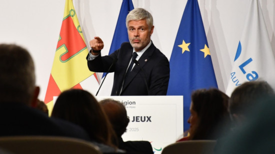"Nous avons donné la pire image de la droite", reconnaît Laurent Wauquiez