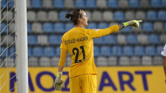 La lyonnaise Pauline Peyraud-Magnin menacée de mort après l’Euro de football féminin La lyonnaise Pauline Peyraud-Magnin menacée de mort après l’Euro de football féminin