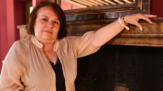 Qui se cache derrière celle que l'on surnomme la Sorcière du Vieux Lyon ? Qui se cache derrière celle que l'on surnomme la Sorcière du Vieux Lyon ?