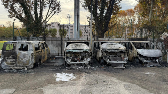 Six minibus de l'AS Saint-Priest incendiés dans la nuit d'Halloween : "Des actes inadmissibles et stupides"