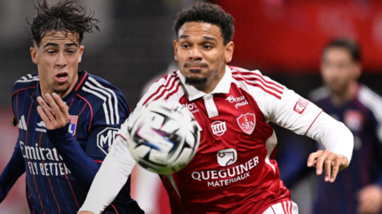 Réduit à dix très rapidement, l'OL écoeure Brest