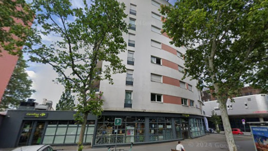 Lyon : un jeune homme se défenestre du 5e étage