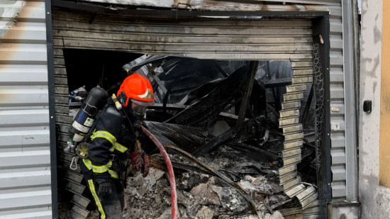 Incendie à Neyron : le fleuriste Franck Hernandez veut se relever malgré les flammes Incendie à Neyron : le fleuriste Franck Hernandez veut se relever malgré les flammes