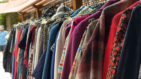 Lyon : ces mamans vident leurs placards à l'occasion d'un grand vide dressing