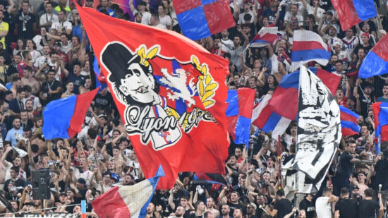 Le déplacement des supporters de l'OL à Auxerre encadré pour éviter des affrontements avec des ultras du... PSG Le déplacement des supporters de l'OL à Auxerre encadré pour éviter des affrontements avec des ultras du... PSG