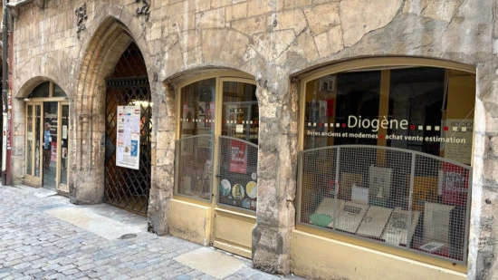 Librairie Diogène en danger à Lyon : un avenir qui ne s’éclaircit pas