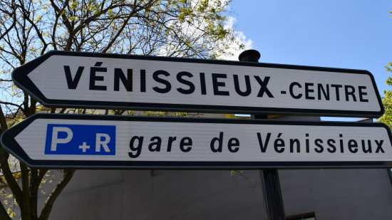 Vénissieux : le RN et l’UDR dénoncent une “opacité” autour d'un projet de collège et lycée gérés par Milli Görüs Vénissieux : le RN et l’UDR dénoncent une “opacité” autour d'un projet de collège et lycée gérés par Milli Görüs