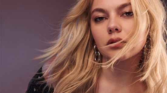 Louane à la Halle Tony-Garnier : un renouveau assumé avec Solo