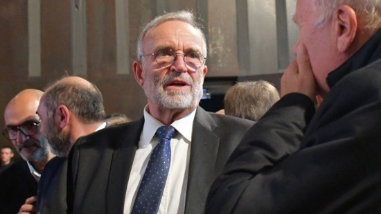 Municipales à Lyon : Etienne Blanc exclu de Coeur Lyonnais après ses propos sur l'union de "toutes les droites" Municipales à Lyon : Etienne Blanc exclu de Coeur Lyonnais après ses propos sur l'union de "toutes les droites"