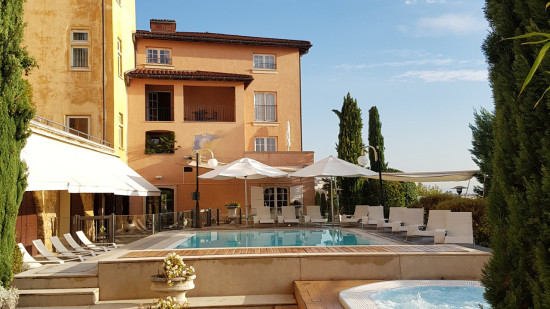 Vente aux ench&egrave;res exceptionnelle &agrave; la Villa Florentine &agrave; Lyon : plus de 600 objets disponibles &agrave; l&rsquo;achat