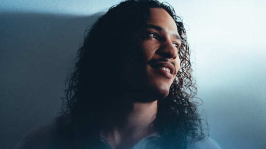 Hatik au Radiant : la sc&egrave;ne comme terrain d&rsquo;&eacute;preuve