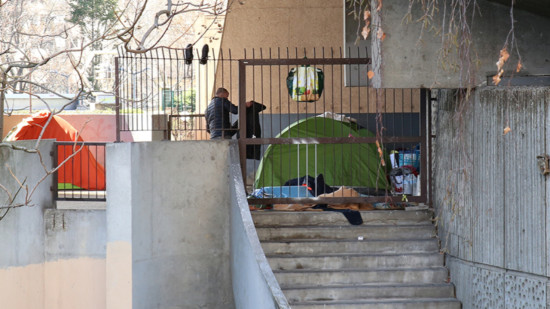 Grand froid &agrave; Lyon : des familles avec enfants remises &agrave; la rue malgr&eacute; l&rsquo;activation du plan hivernal