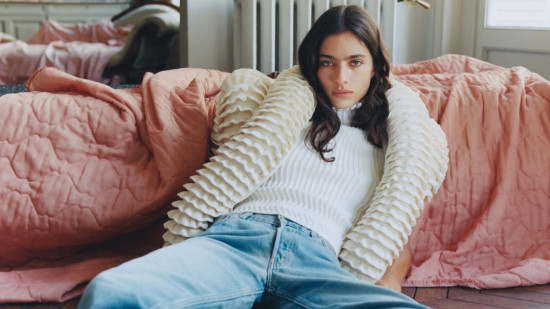 La chanteuse Rosal&iacute;a en couple avec une mannequin lyonnaise ?