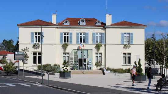 Pollution aux solvants &agrave; Gr&eacute;zieu-la-Varenne : l&rsquo;&Eacute;tat impose le d&eacute;part d'habitants d&rsquo;ici cet &eacute;t&eacute;