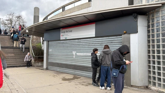 Lyon : le m&eacute;tro D partiellement coup&eacute;, un d&eacute;gagement de fum&eacute;e constat&eacute;