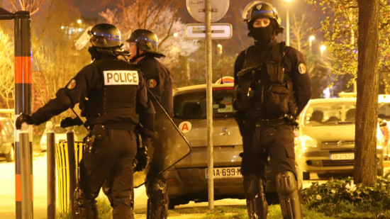 Coupe d'Afrique des Nations : la CRS83 d&eacute;ploy&eacute;e dans Lyon pour le match Alg&eacute;rie-Nigeria