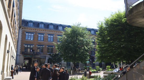 Propos racistes et sexistes : un professeur suspendu retrouve son poste &agrave; Lyon 3, les&nbsp;&eacute;tudiants font entendre leur col&egrave;re